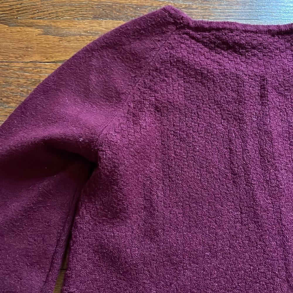 Cyrus Modern High Low Cable Knit Sweater - Picture 8 of 8